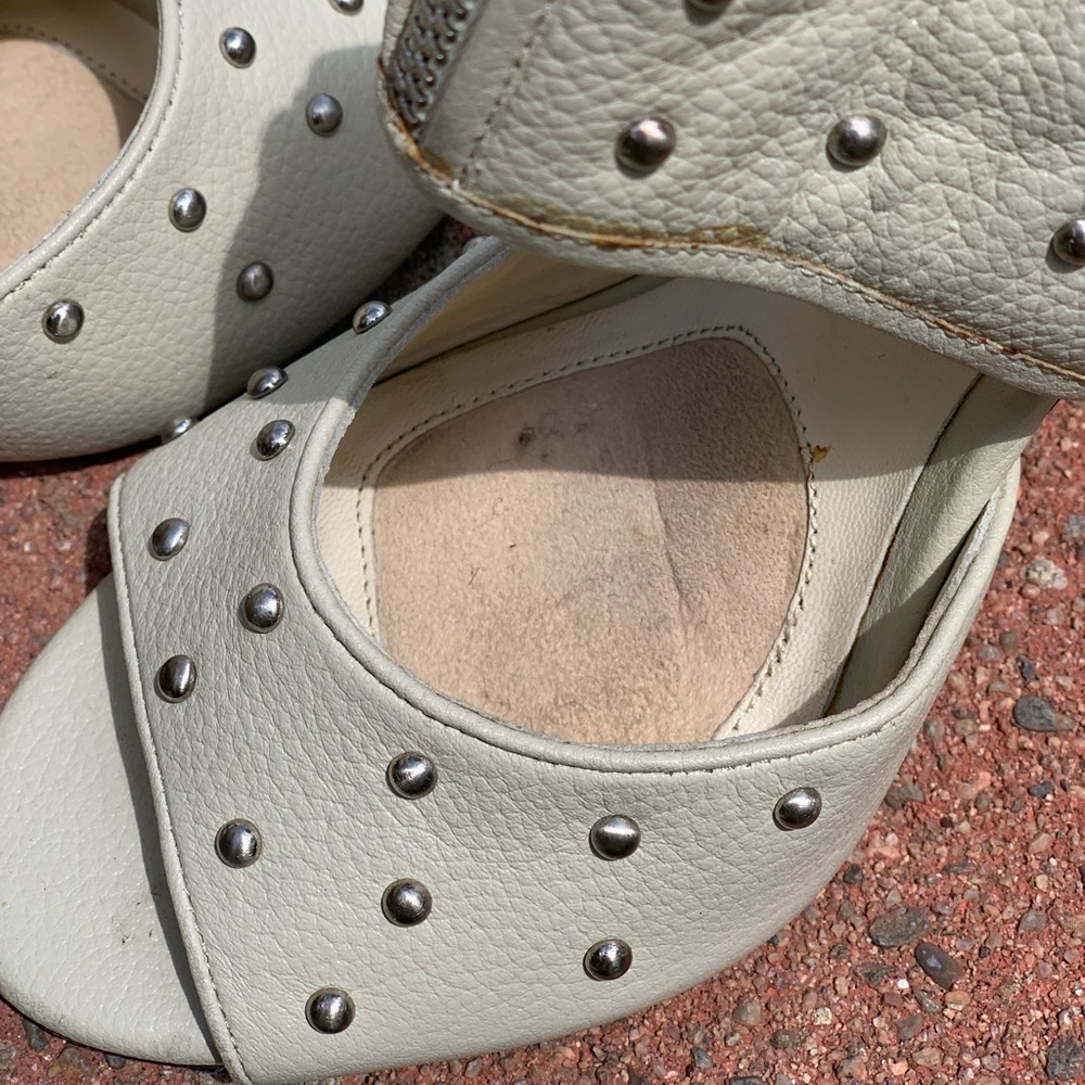 Heels 👠 - Picture 3 of 11